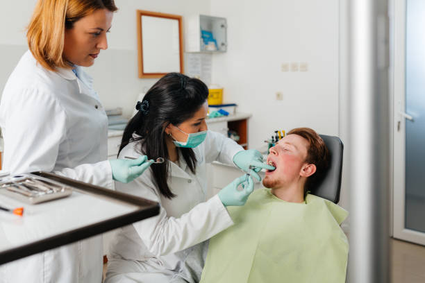 Best Emergency Dentist for Knocked-Out Tooth in Almedia, PA
